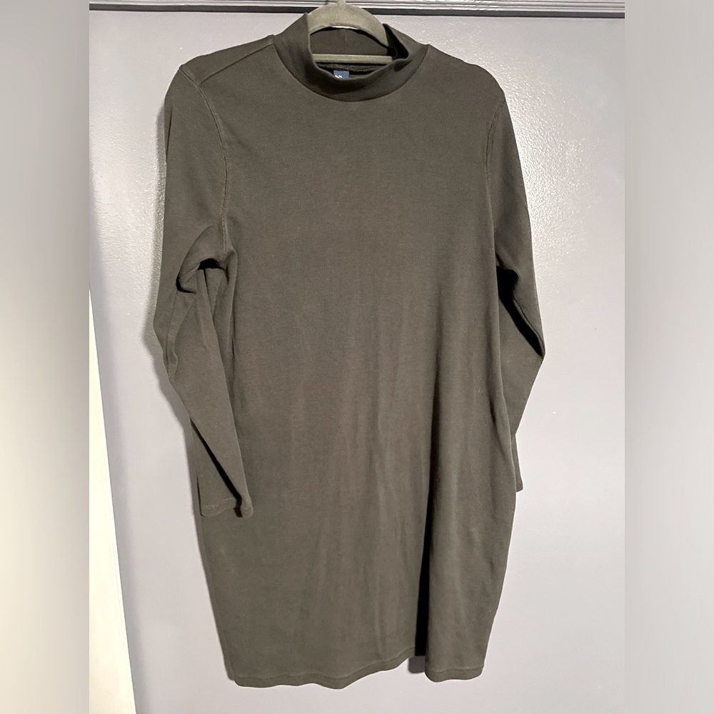 Mock neck ribbed knit dress